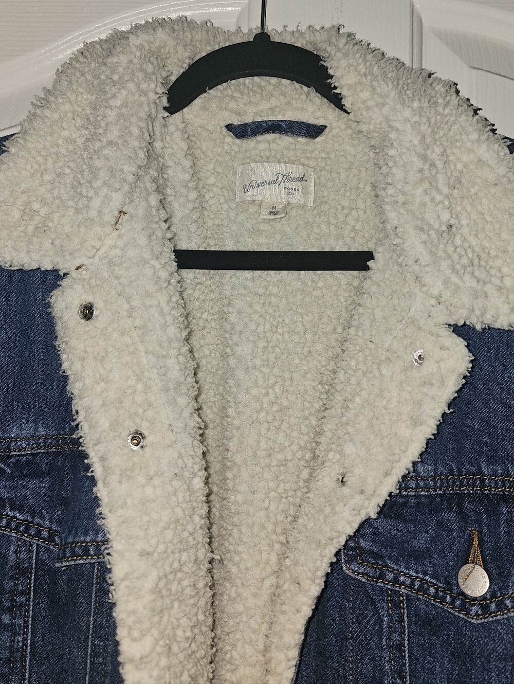 Universal Thread Women's Faux Shearling Long Denim Trucker Jacket - Picture 5 of 15